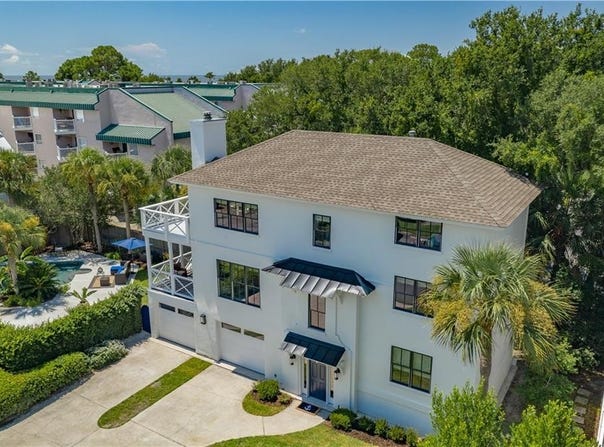 225 Olive Way, St Simons Island, GA 31522