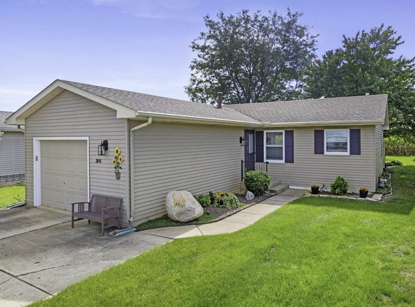 2846 N 48th. Road, Sandwich, IL 60548