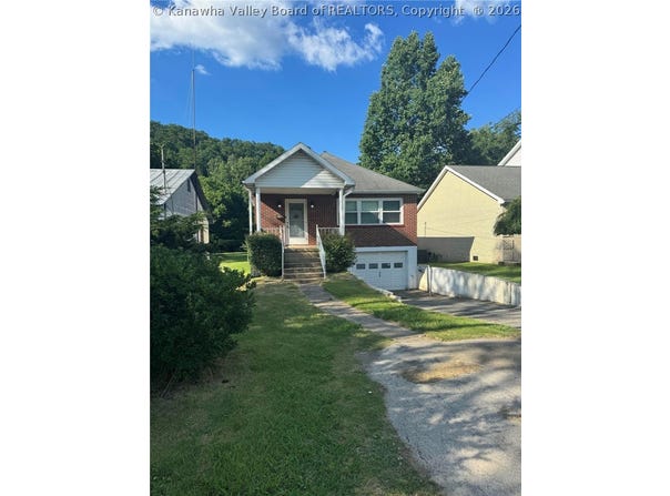 309 Riverside Drive, Madison, WV 25130