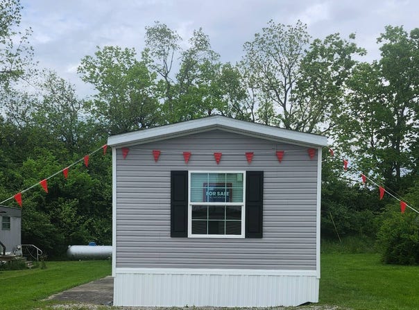 128 Crestview, Flemingsburg, KY 41041