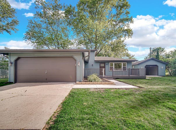 3571 W 74th Court, Merrillville, IN 46410