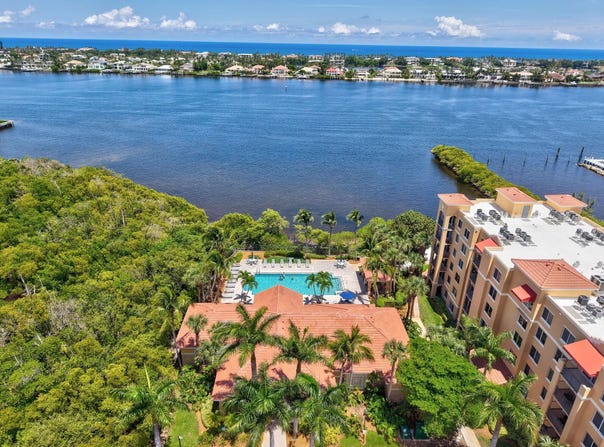 700 Scotia Drive, Hypoluxo, FL 33462