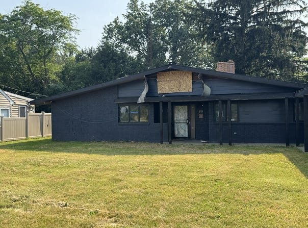 1718 Chelsea Circle, Flint, MI 48503