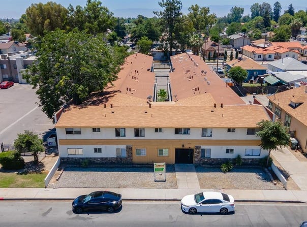 1905 California Avenue, Bakersfield, CA 93304
