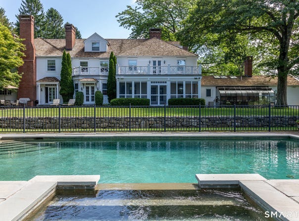 19 Seherr Thoss Drive, Litchfield, CT 06759