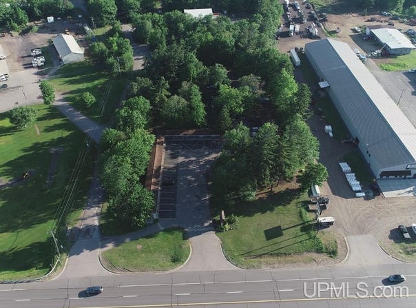 349 E US41, Negaunee, MI 49855
