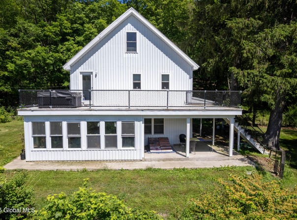 788 White Mills Road, Chatham, NY 12184
