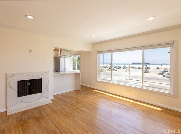 5267 E Ocean Boulevard, Long Beach, CA 90803