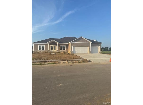 1356 Dove Hollow Circle, O'Fallon, IL 62269