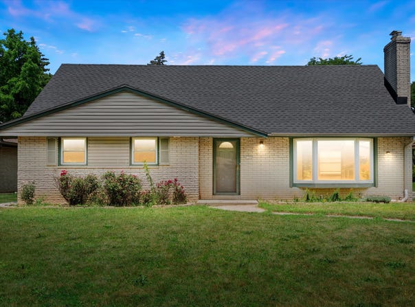 1792 Poplar Ave, South Milwaukee, WI 53172