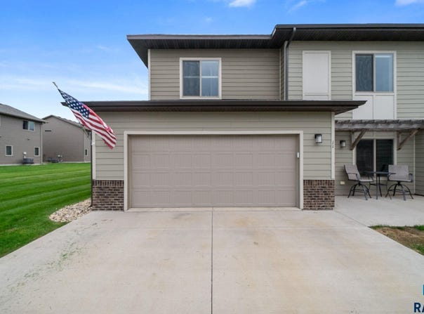 7705 S Townsley Ave, Sioux Falls, SD 57108