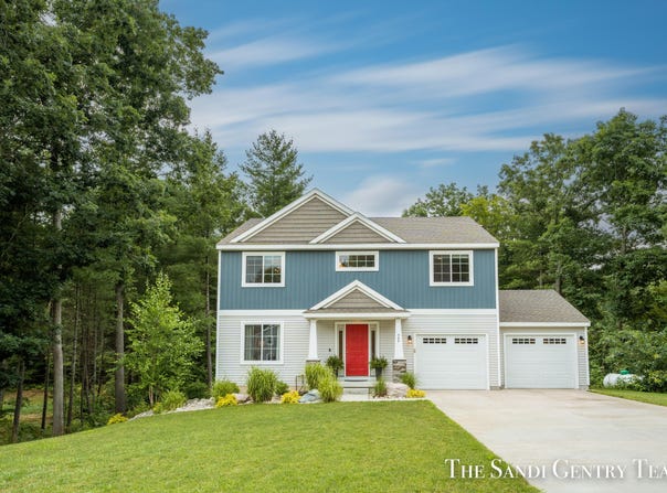 568 N River Hills Drive, Newaygo, MI 49337
