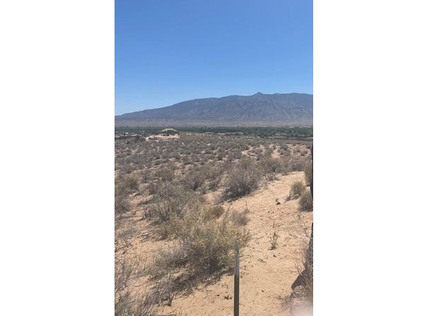 30 Paseo Alto Oeste, Corrales, NM 87048