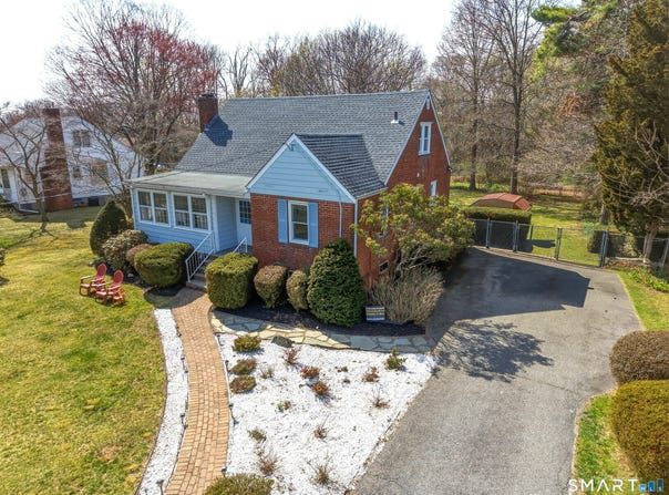 456 Jones Hill Road, West Haven, CT 06516