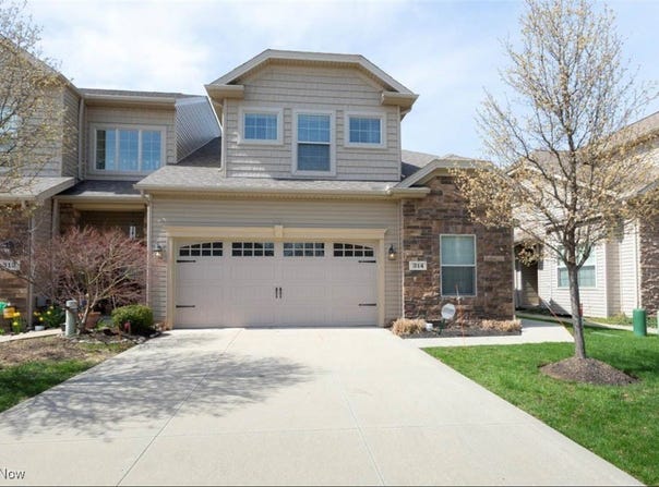 314 Lakewick Lane, Willowick, OH 44095