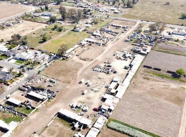 1345 Brawley Avenue N, Fresno, CA 93722
