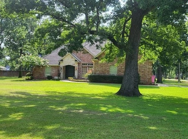 115 Timber Creek Drive, Sulphur Springs, TX 75482