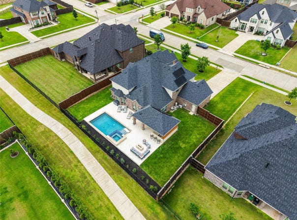 701 Featherstone Lane, Prosper, TX 75078