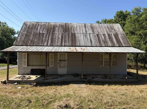 407 Deridder Avenue, Mena, AR 71953