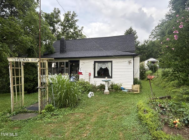 117 Gravely Drive, Pennington Gap, VA 24277