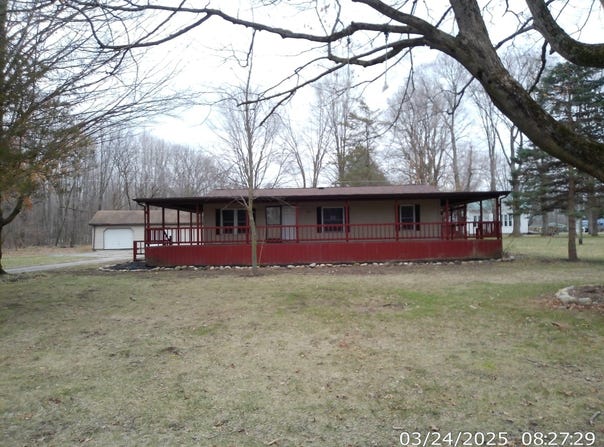 11263 Winfield Road, Jonesville, MI 49250