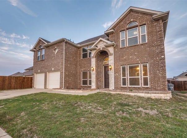2610 S Anson Road, Glenn Heights, TX 75154