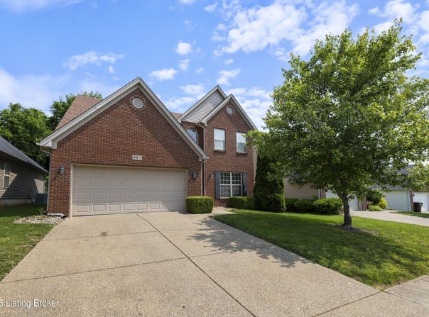 8811 Eli Dr, Louisville, KY 40291