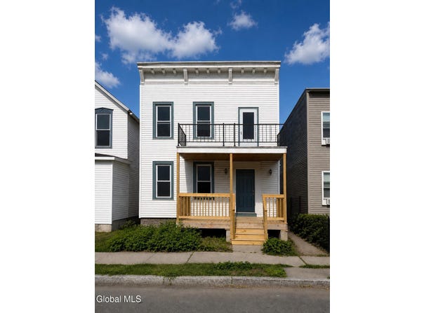 427 6th Avenue, Troy, NY 12182