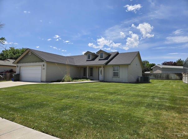 1707 Pennington Dr, Ontario, OR 97914