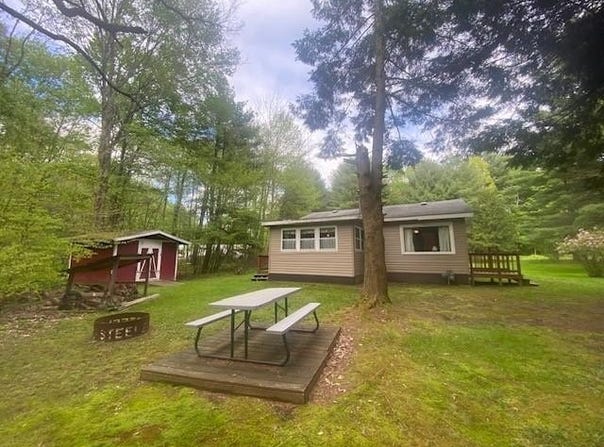 105 Butternut Lane, Vowinckel, PA 16260