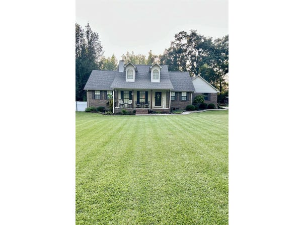 81 Co Rd 13, Florence, AL 35633