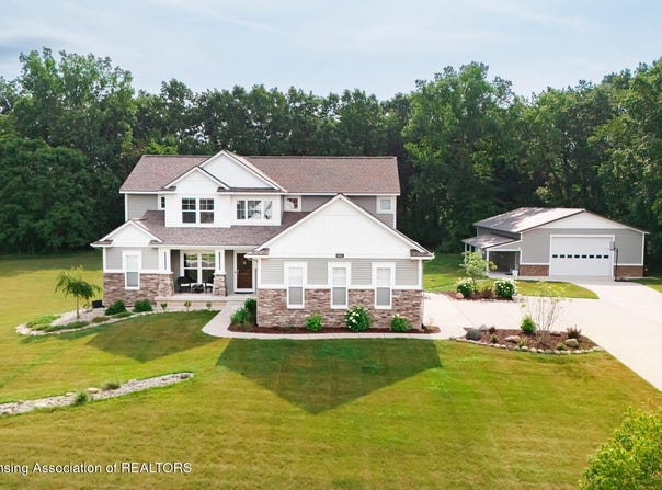 9655 Tobermory Drive, Haslett, MI 48840
