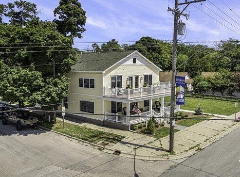 4880 Main Street, Onekama, MI 49675