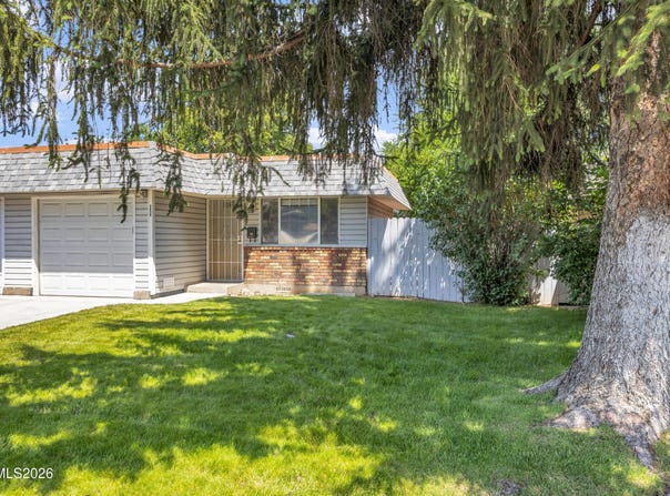 2676 Adel Way, Sparks, NV 89431