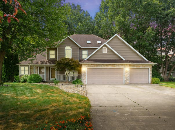 5005 Deerwood Trail, Stevensville, MI 49127