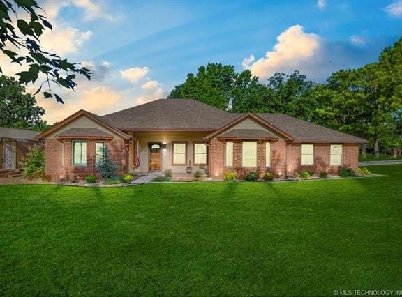 9998 E 460 Road, Claremore, OK 74017