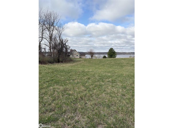 11 Riverview Terrace, Nauvoo, IL 62354