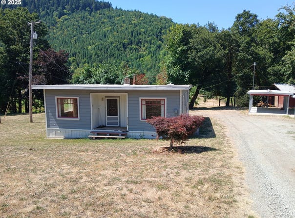 4623 S MYRTLE RD, Myrtle Creek, OR 97457