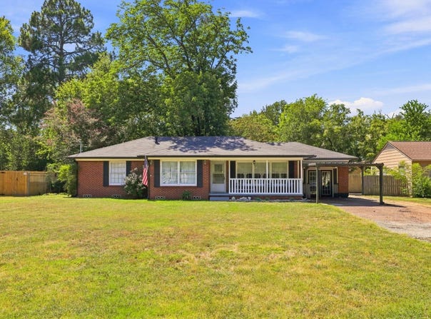 2907 S Broadway, Kilgore, TX 75662