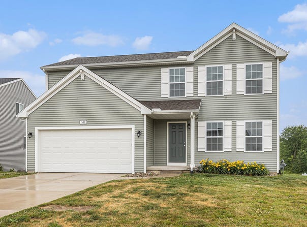 571 Pioneer Trail, Cedar Springs, MI 49319