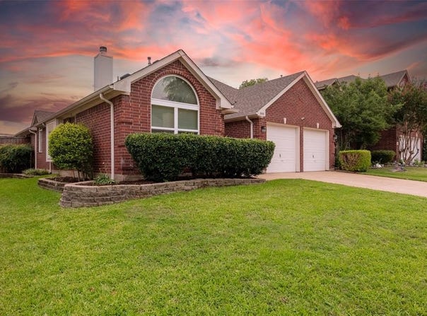 2401 Creekhaven Drive, Flower Mound, TX 75028