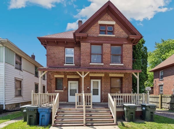 809 W 4th, STERLING, IL 61081