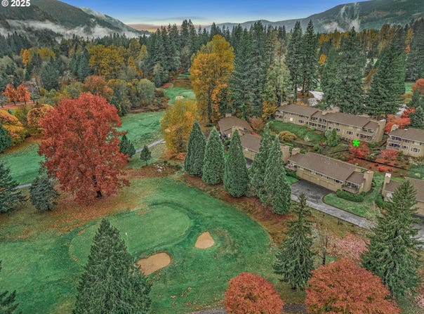 68653 E BOWMANS Cir, Welches, OR 97067