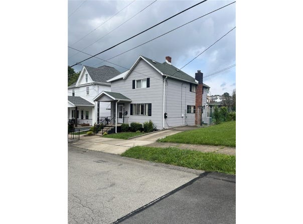 92 Nutt Avenue, Uniontown, PA 15401