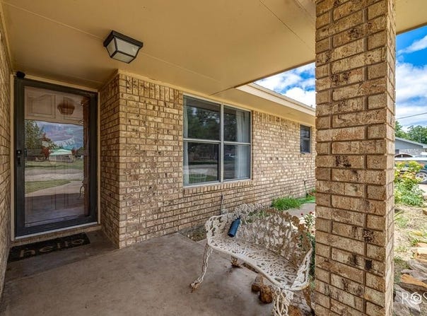 606 Nichols St, Rowena, TX 76875