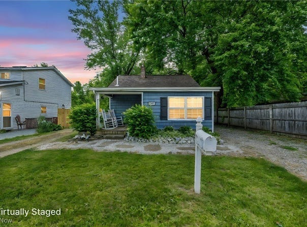 344 CANOVA DRIVE, AKRON, OH 44319