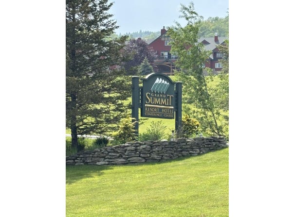 89 Grand Summit Road, Dover, VT 05356