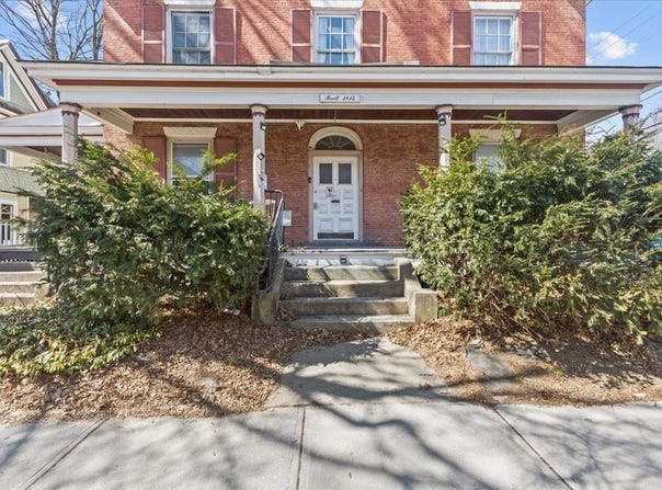 233 Pearl Street, Burlington, VT 05401
