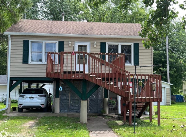 792 Water Street North, Carman, IL 61425
