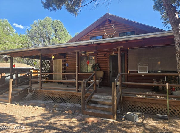 2145 Fishermans Road, Overgaard, AZ 85933